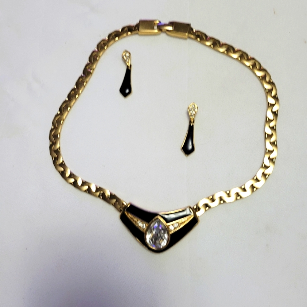 Trifari Necklace and Earrings set